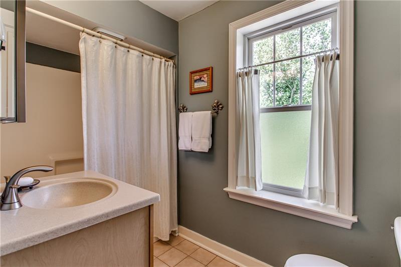 365 Goldsmith Road Pittsburgh, PA 15237 - Photo 12 of 25