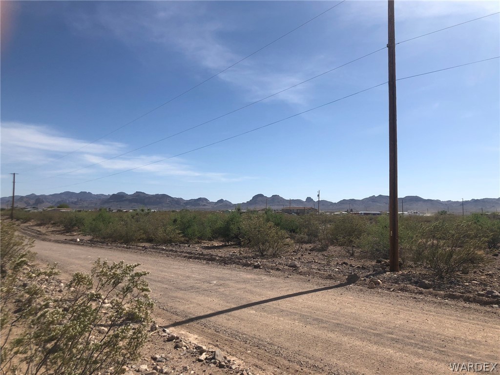 3792 Elfrida Road Golden Valley, AZ 86413 - Photo 6 of 8