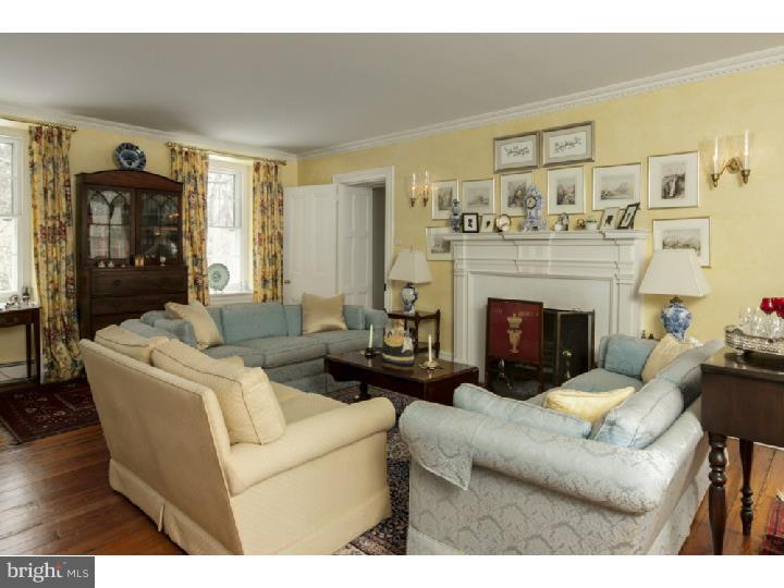 327 South Valley Road Paoli, PA 19301 - Photo 3 of 25 Living Room