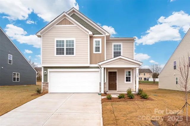 $2,200 | 108 Rock Avenue, Statesville, NC 28625