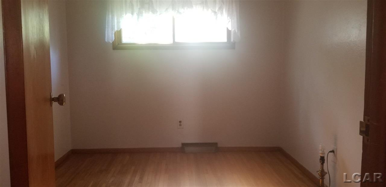 1340 Oakwood Road Adrian, MI 49221 - Photo 16 of 27