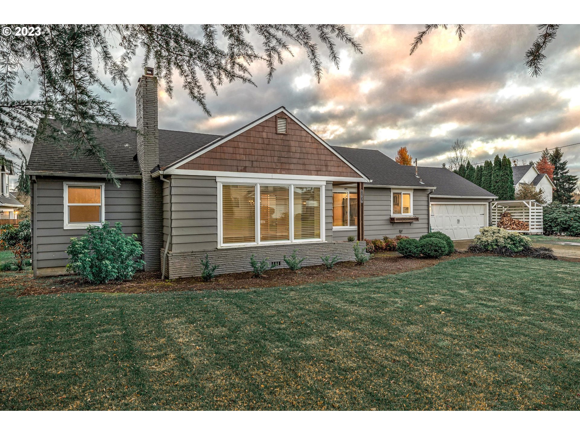 11836 Partlow Road Oregon City, OR 97045 - Photo 5 of 44 Gallery Image 5