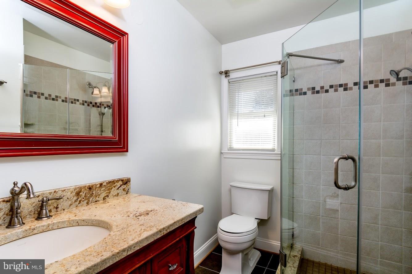 3136 Manor Road Falls Church, VA 22042 - Photo 7 of 24 Bath (Master)