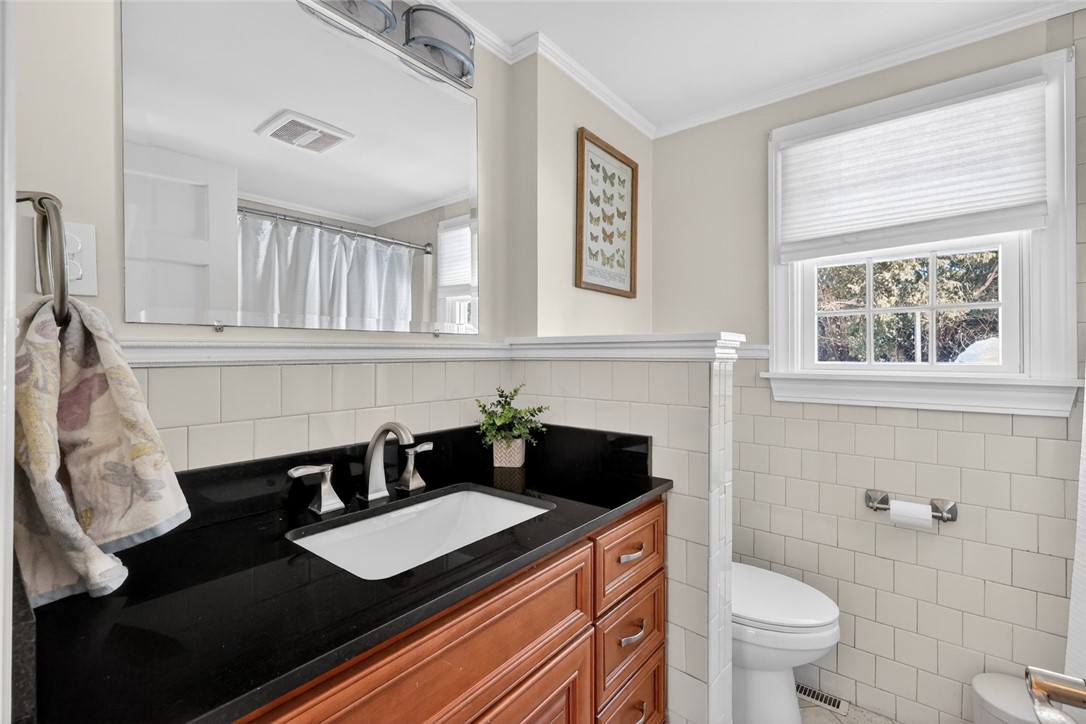 92 Locust Street Portsmouth, RI 02871 - Photo 22 of 29