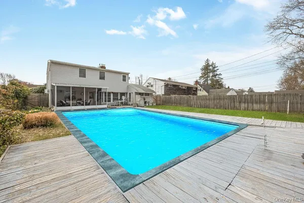 $799,000 | 95 Elm Drive North, Levittown, NY 11756