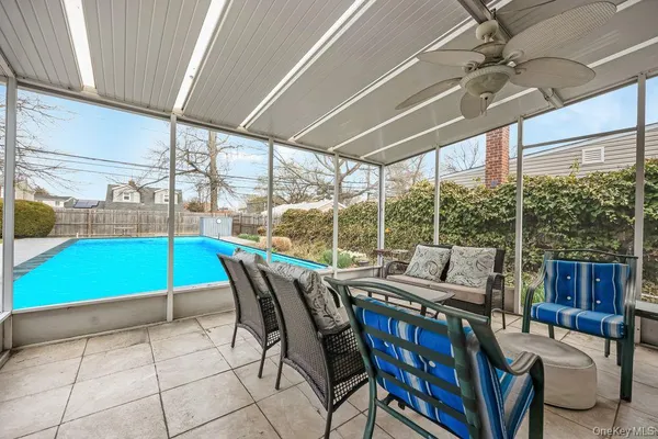 $799,000 | 95 Elm Drive North, Levittown, NY 11756