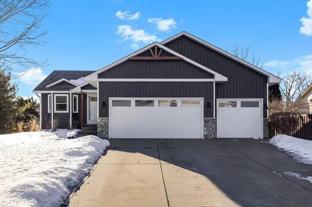$429,900 | 7876 Isleton Avenue South, Cottage Grove, MN 55016