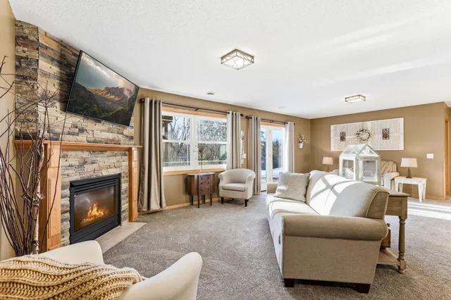 $429,900 | 7876 Isleton Avenue South, Cottage Grove, MN 55016