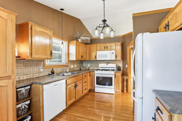 $429,900 | 7876 Isleton Avenue South, Cottage Grove, MN 55016