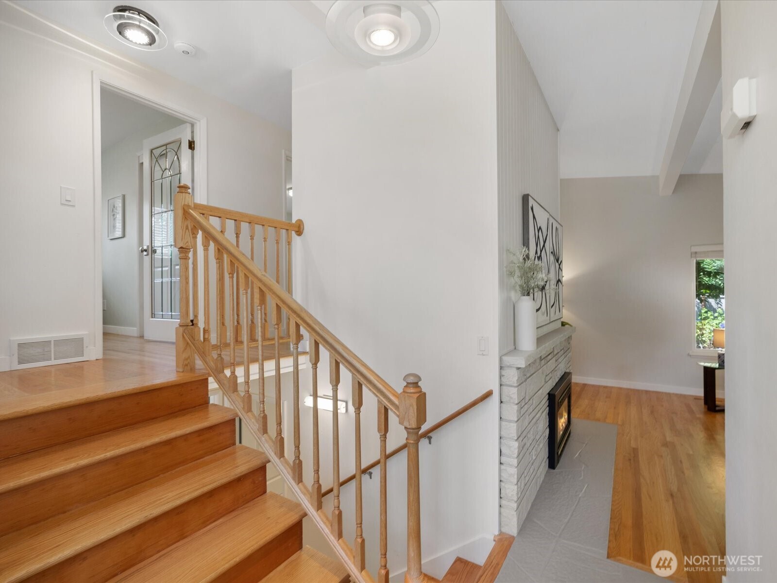 17829 Northeast 93rd Place Bothell, WA 98011 - Photo 11 of 38 Gallery Image 11