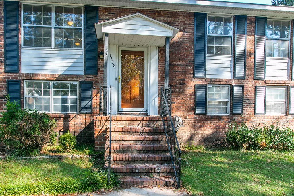 1738 Forest Creek Road Augusta, GA 30909 - Photo 4 of 20
