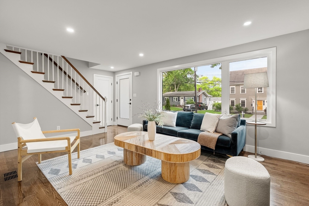 323 Ridge Street Arlington, MA 02474 - Photo 7 of 38