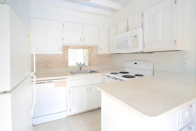 $2,150 | 52 Presidential Drive, Unit 5, Quincy, MA 02169