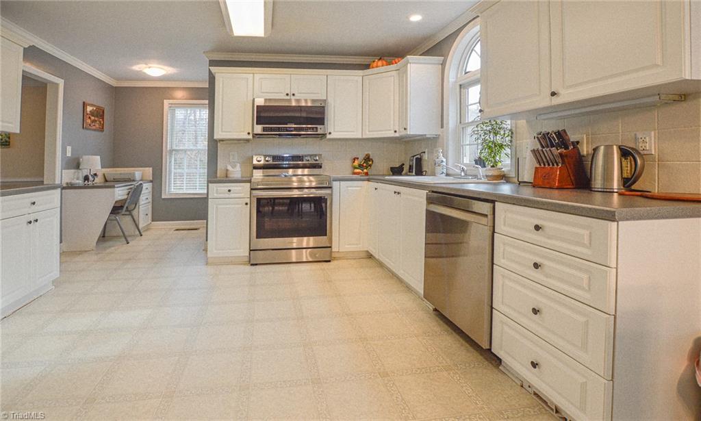 235 High Meadows Road Advance, NC 27006 - Photo 8 of 45