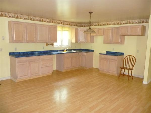 127 Charlton Road Spencer, MA 01562 - Photo 2 of 15 Gallery Image 2
