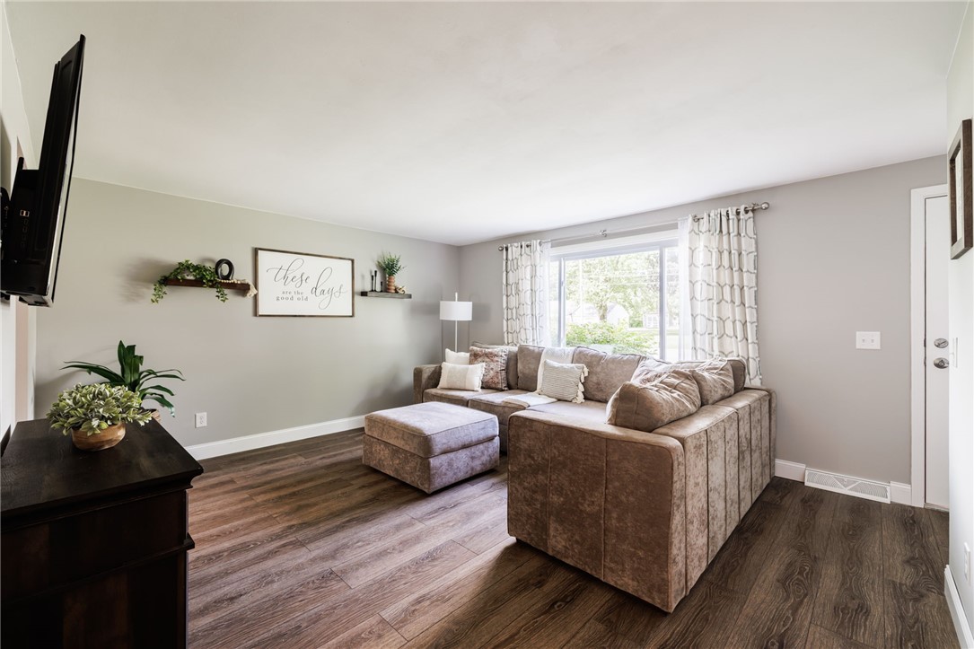 1871 Dalton Road Lima, NY 14485 - Photo 5 of 41 First floor living room