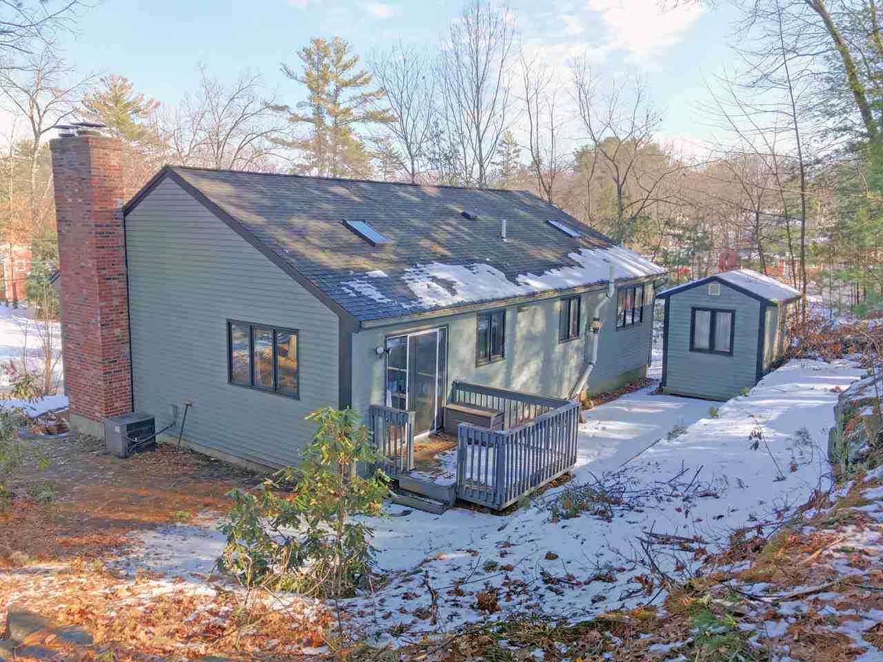 47 Robinhood Road Nashua, NH 03062 - Photo 4 of 8