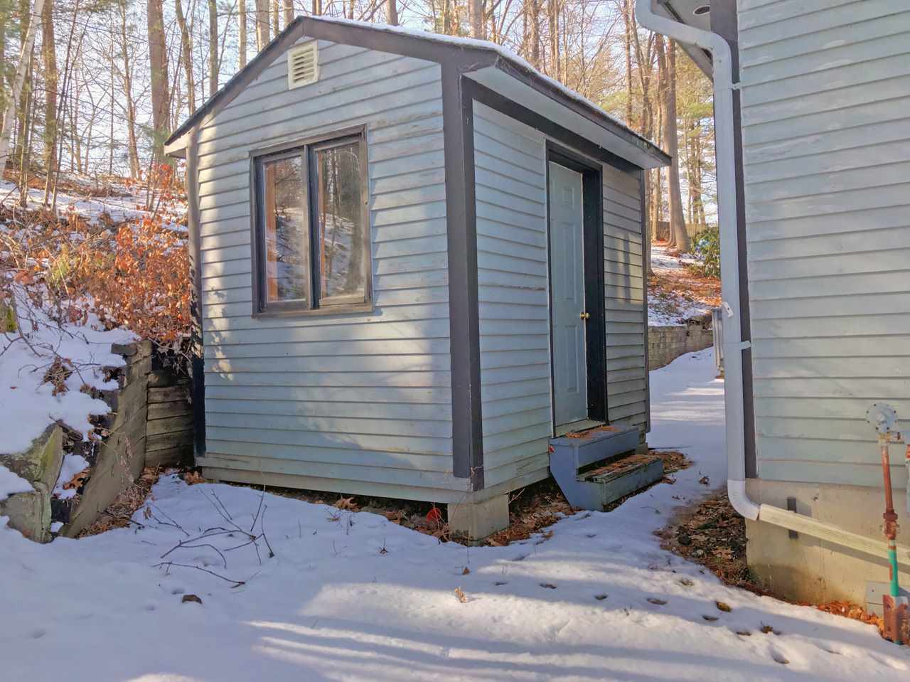 47 Robinhood Road Nashua, NH 03062 - Photo 5 of 8