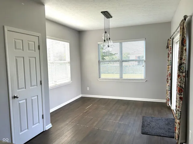 $345,000 | 8287 Falkirk Drive, Avon, IN 46123