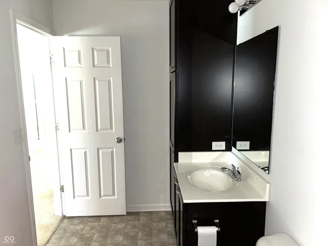 $345,000 | 8287 Falkirk Drive, Avon, IN 46123