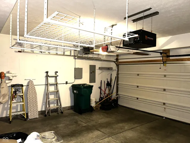 $345,000 | 8287 Falkirk Drive, Avon, IN 46123