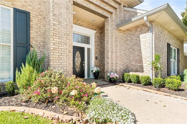 $585,000 | 26 Oak Alley Boulevard, Marrero, LA 70072