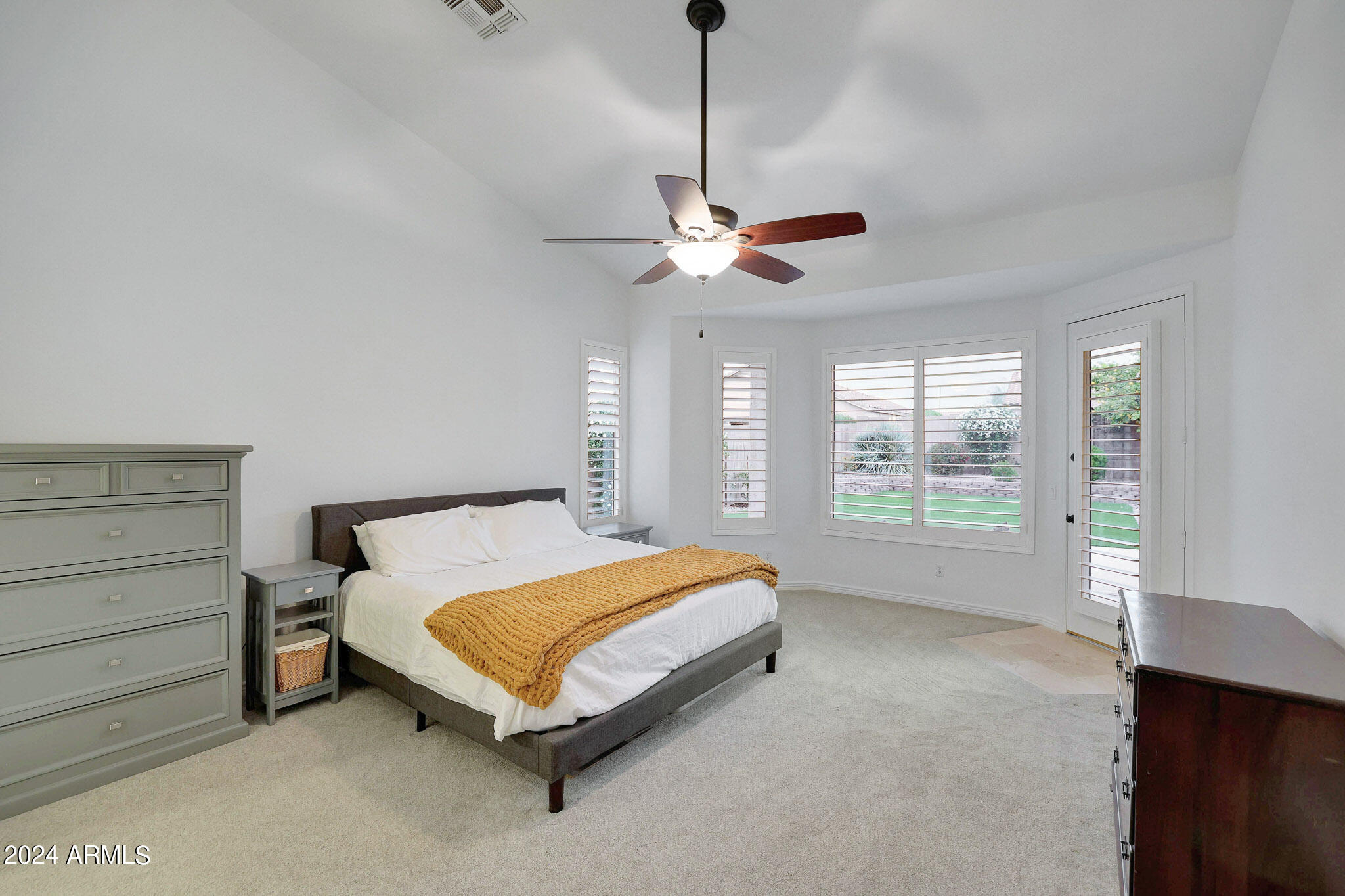 4320 East Swilling Road Phoenix, AZ 85050 - Photo 18 of 39 Primary Bedroom