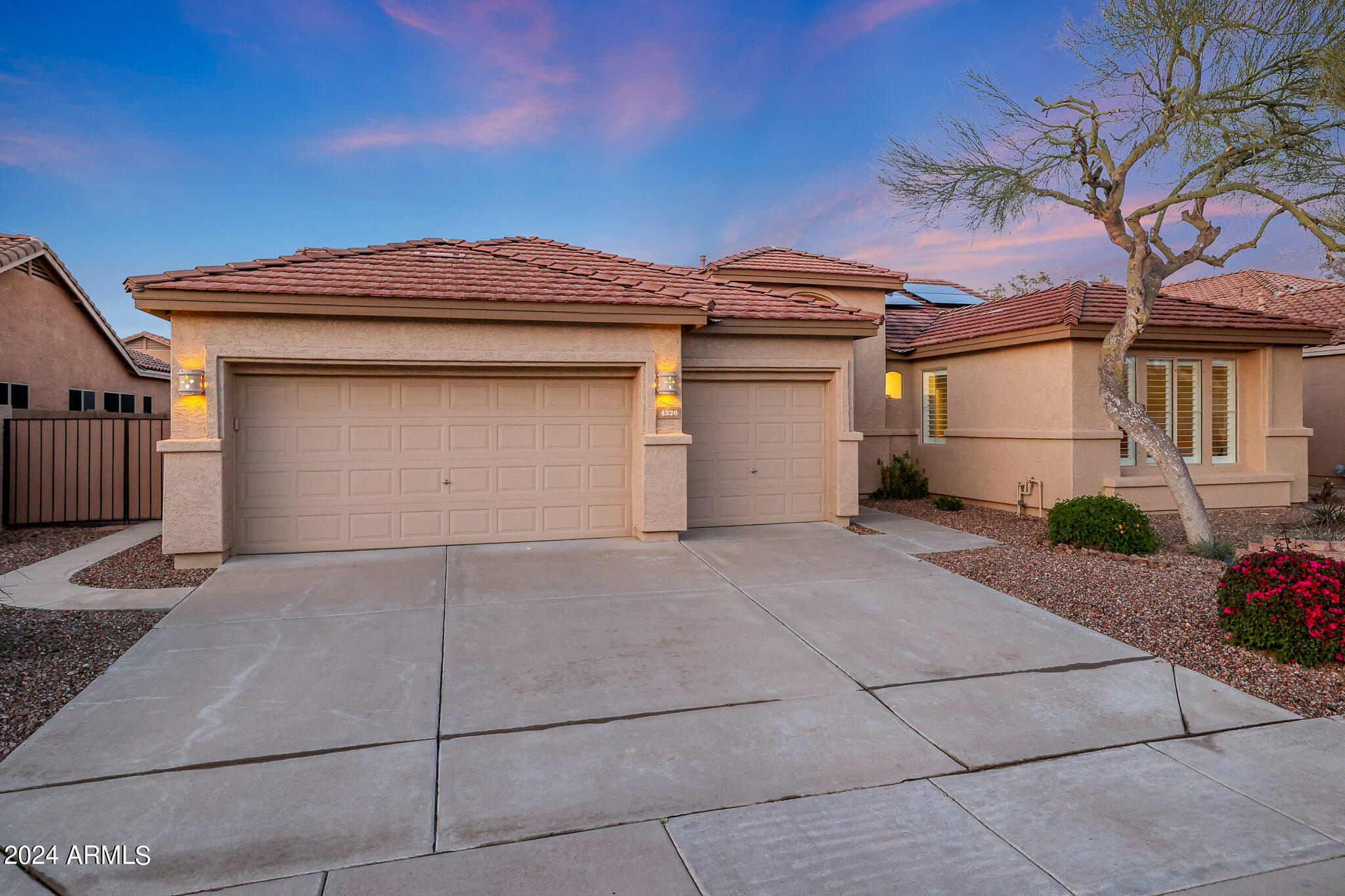 4320 East Swilling Road Phoenix, AZ 85050 - Photo 7 of 39 Welcome Home