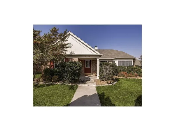 $2,300 | 2127 Dover Drive, Carrollton, TX 75006