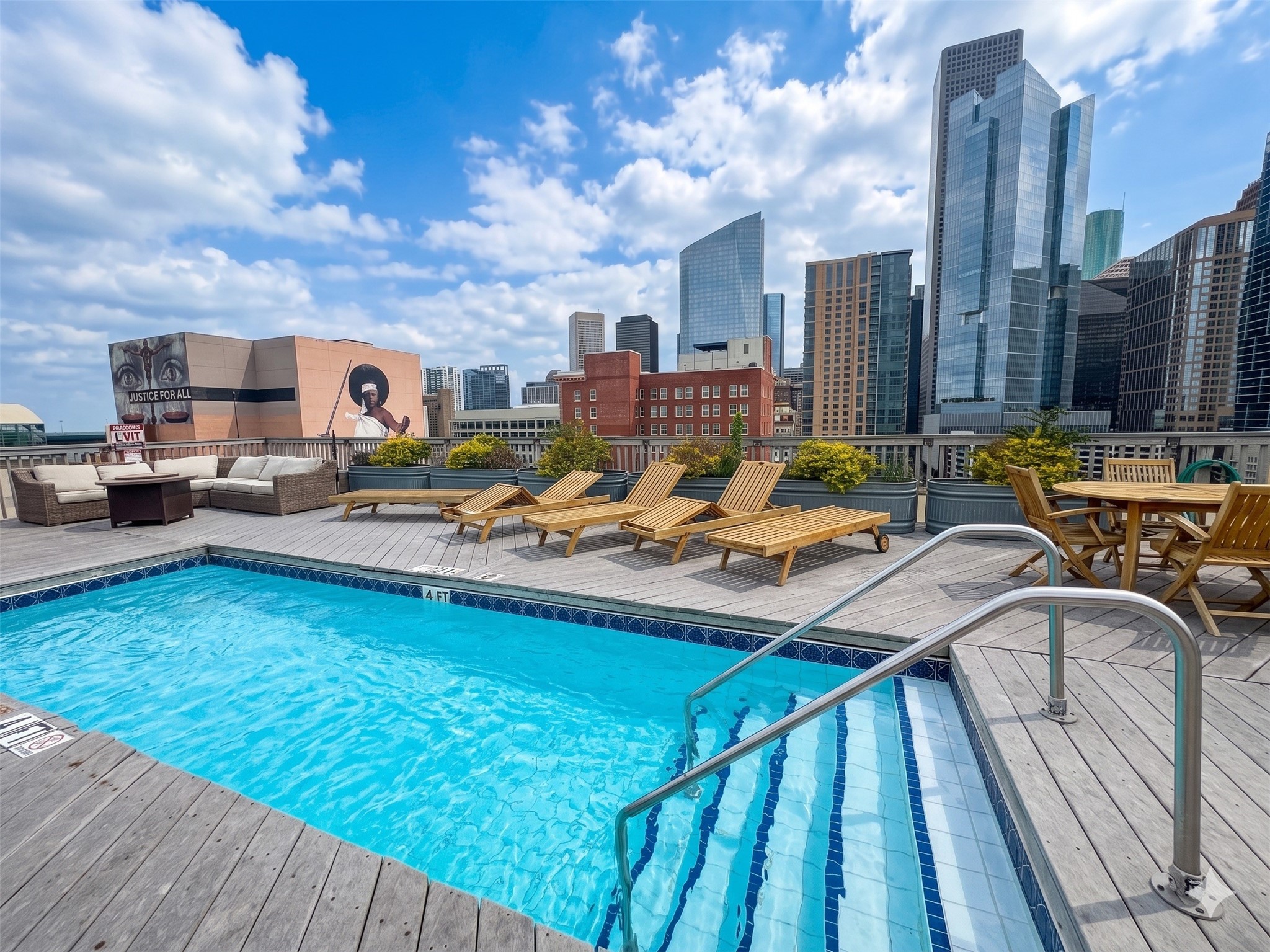 915 Franklin Street, Unit 2I Houston, TX 77002 - Photo 2 of 34