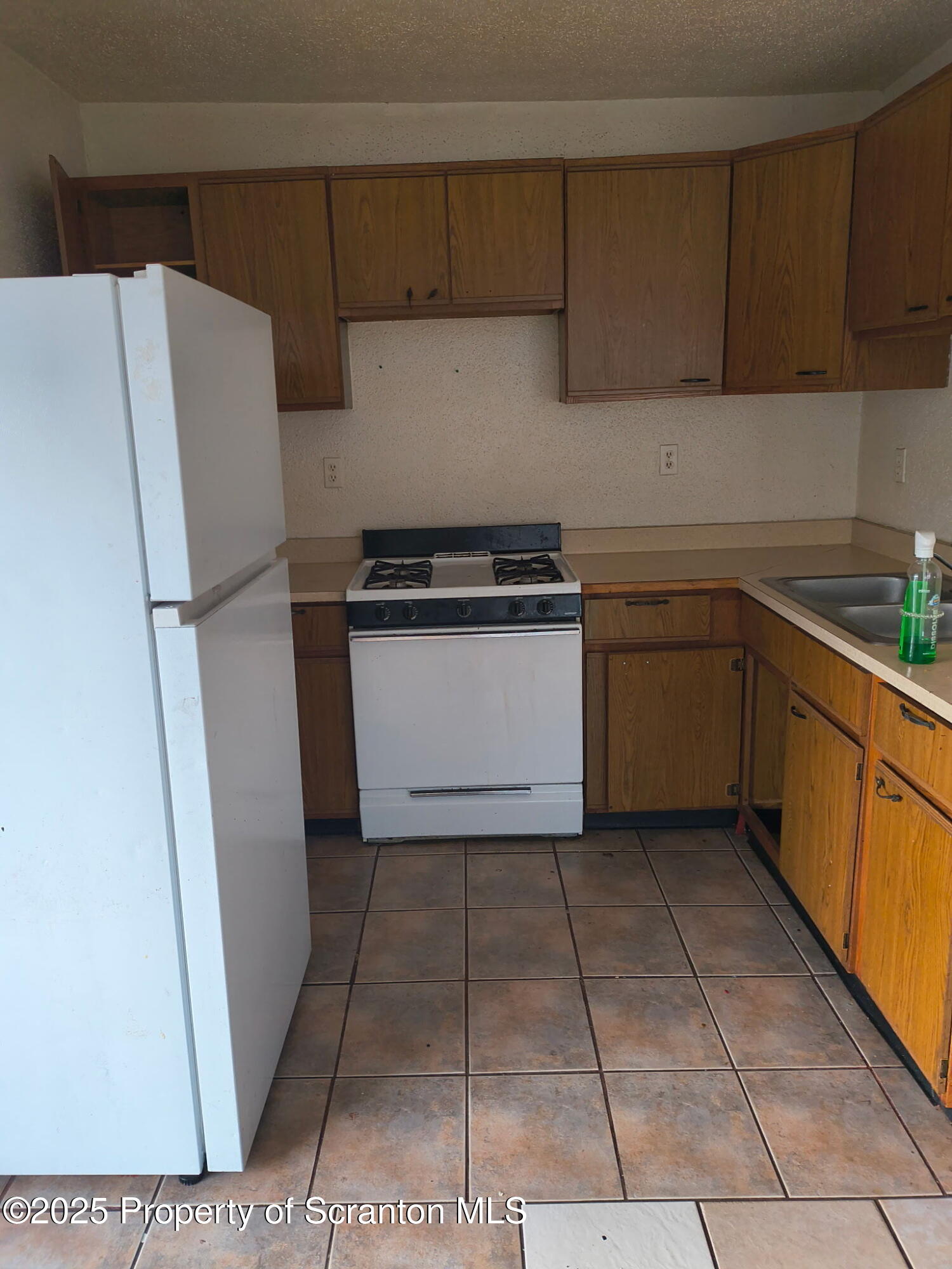 2001 Price Street, Unit 2 Scranton, PA 18504 - Photo 2 of 5 Kitchen