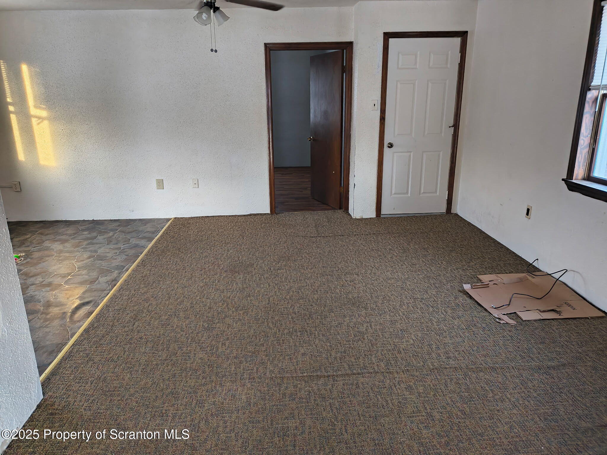 2001 Price Street, Unit 2 Scranton, PA 18504 - Photo 3 of 5 Living Room
