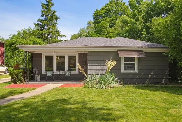$450,000 | 8526 Rockefeller Avenue, Brookfield, IL 60513