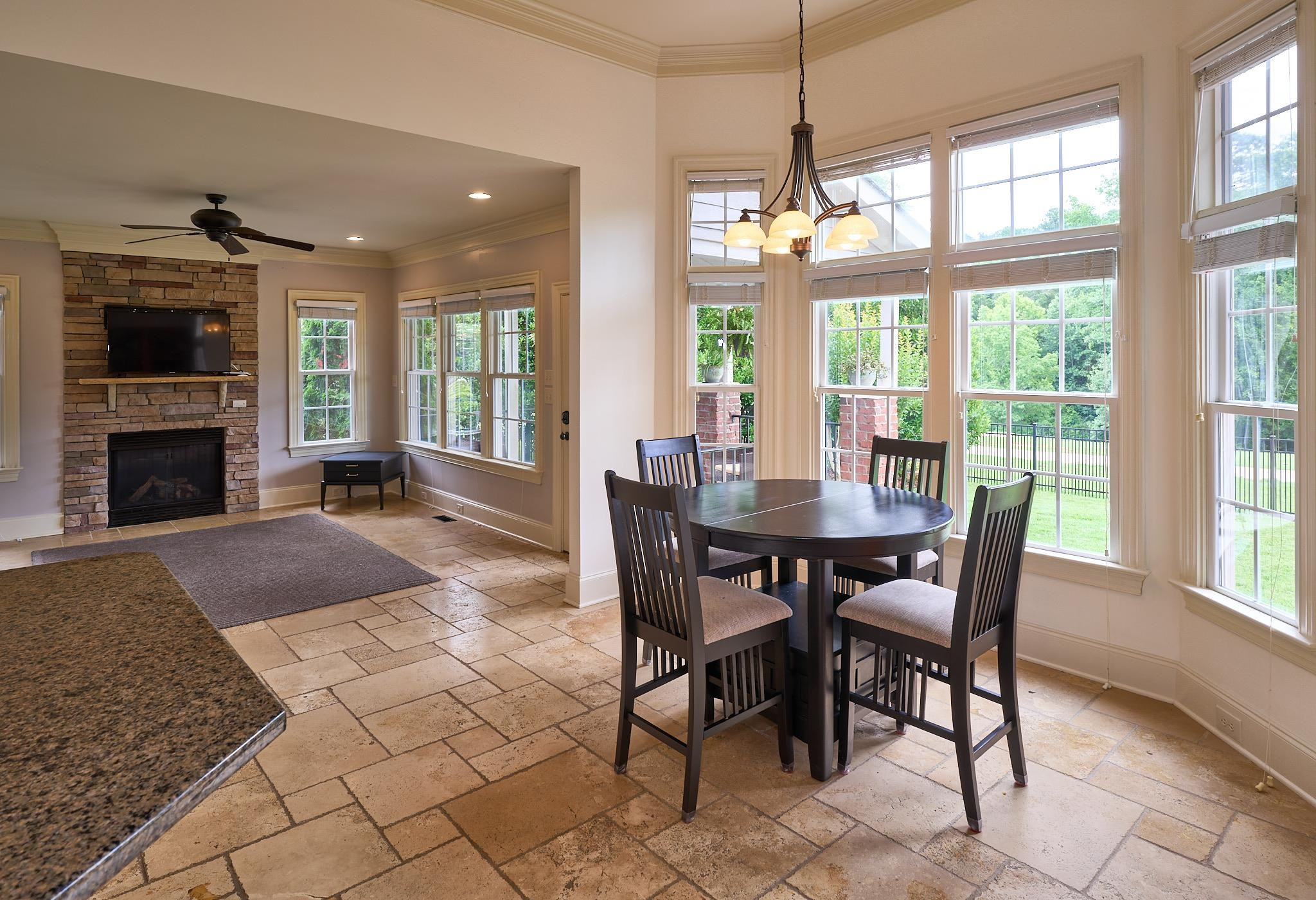 424 Waterville Street Raleigh, NC 27603 - Photo 20 of 76 Breakfast Area