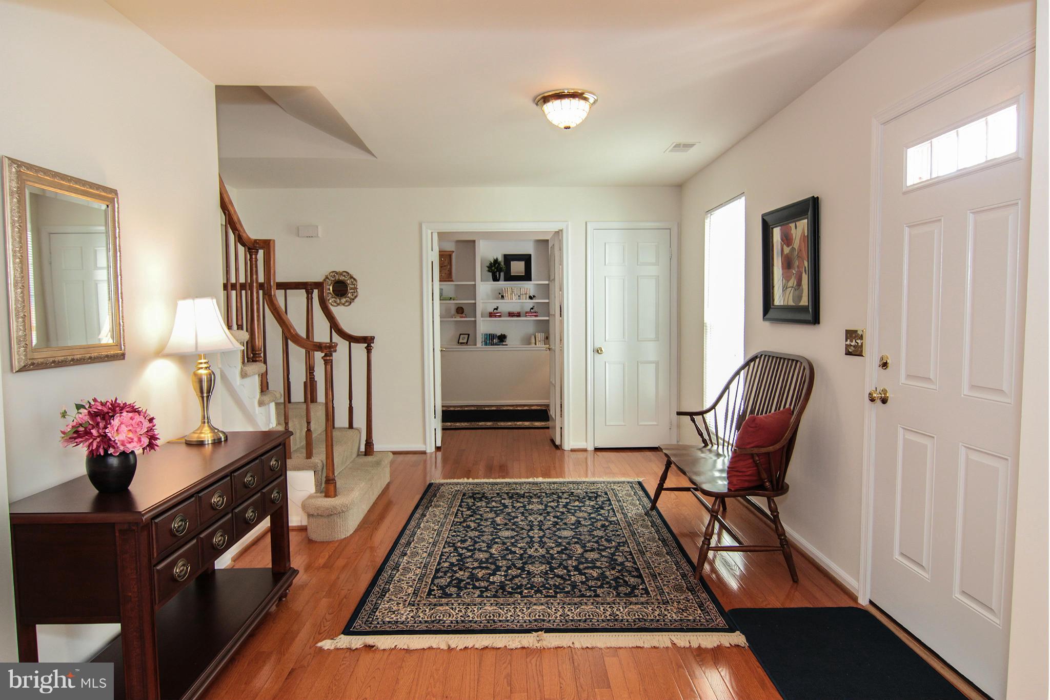 122 Minor Road Sterling, VA 20165 - Photo 2 of 30 Interior (General)