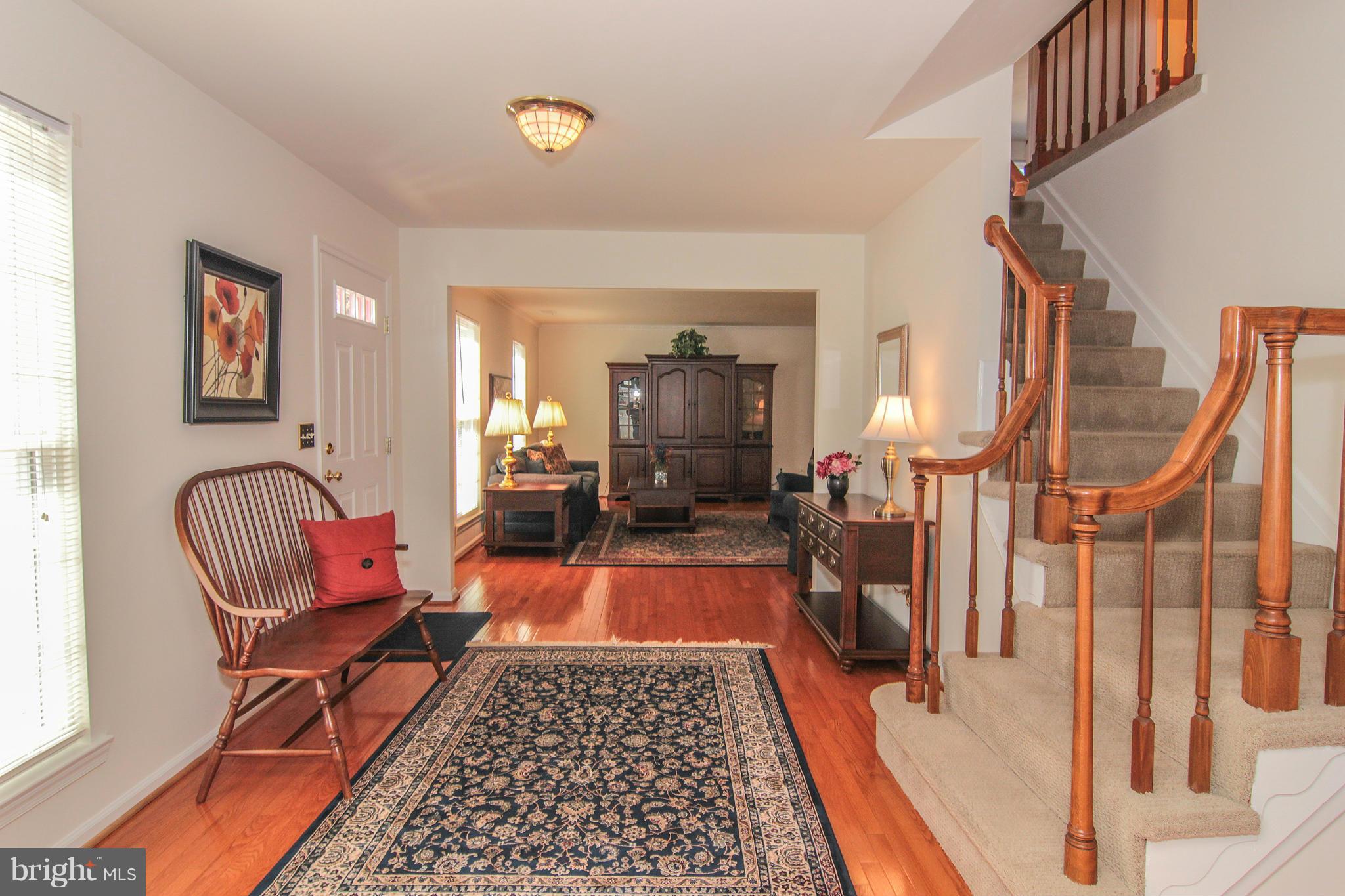 122 Minor Road Sterling, VA 20165 - Photo 3 of 30 Interior (General)