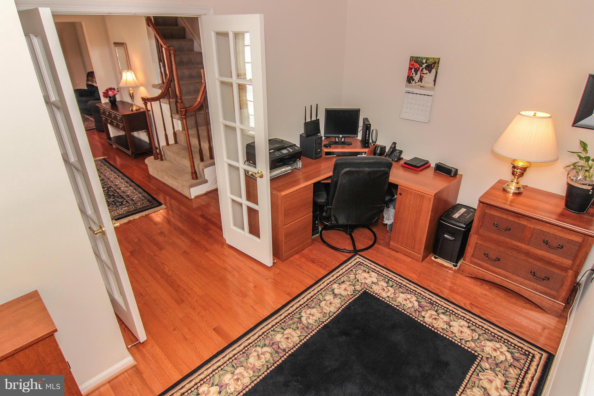 122 Minor Road Sterling, VA 20165 - Photo 4 of 30 Interior (General)