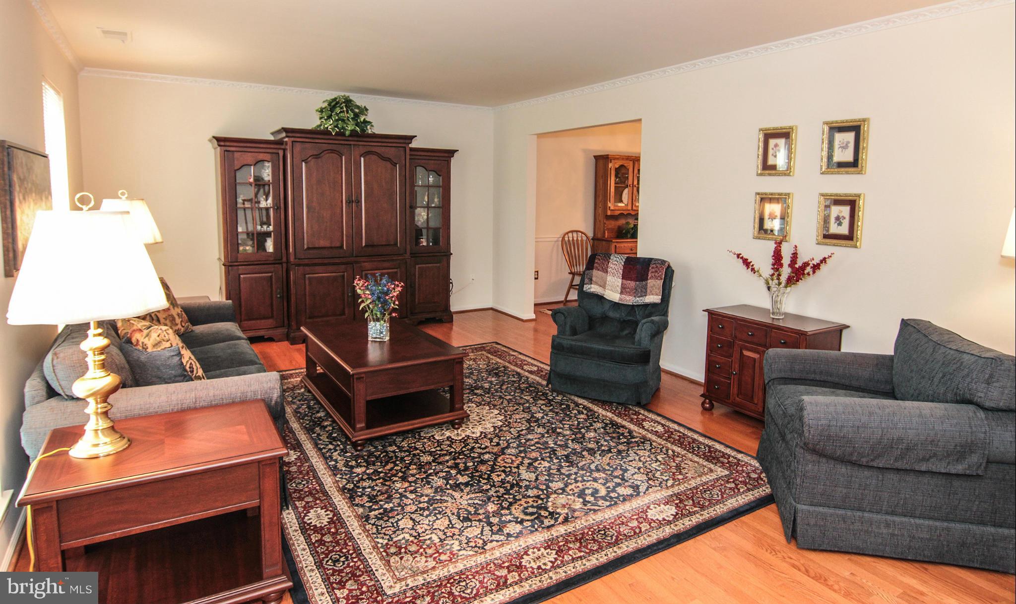 122 Minor Road Sterling, VA 20165 - Photo 6 of 30 Living Room