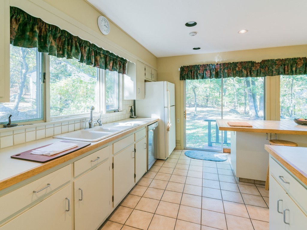 6 Brooks Road Lincoln, MA 01773 - Photo 6 of 25 Gallery Image 6