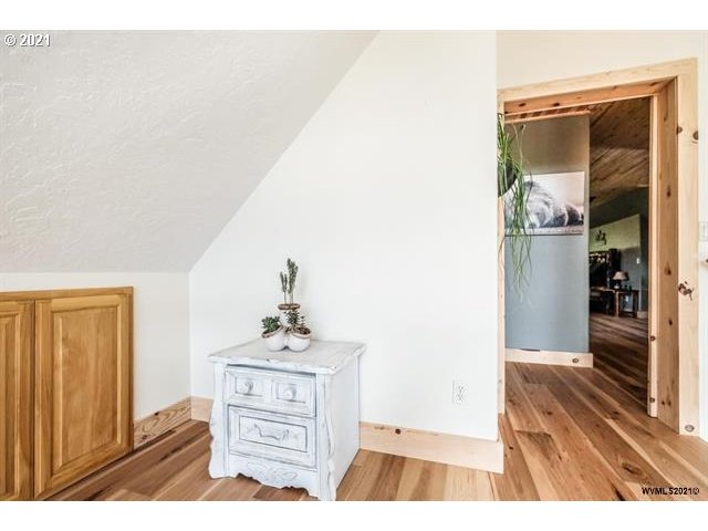 38891 Hungry Hill Road Scio, OR 97374 - Photo 12 of 32 Gallery Image 12