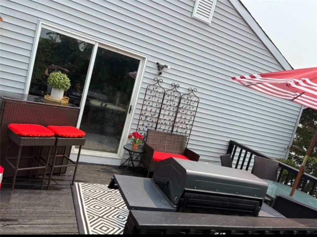 23 Plant Street Cumberland, RI 02864 - Photo 13 of 15