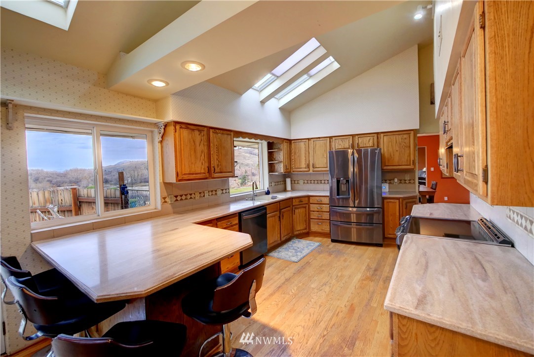 736 West Ridge Drive Omak, WA 98841 - Photo 15 of 39 Gallery Image 15