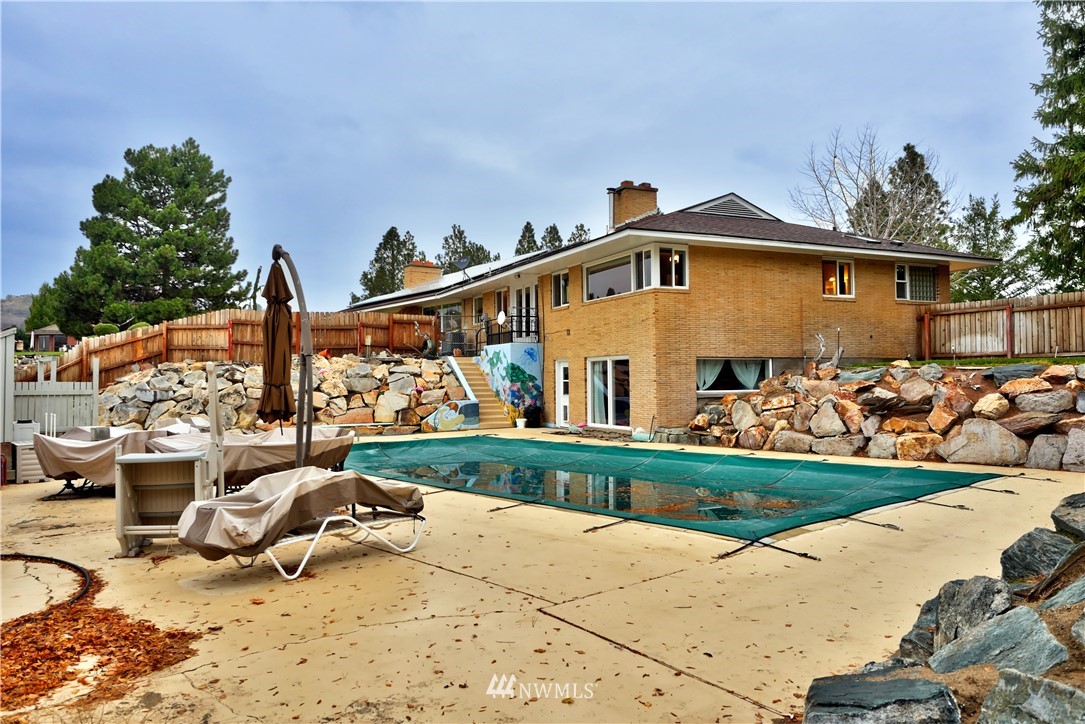 736 West Ridge Drive Omak, WA 98841 - Photo 3 of 39 Gallery Image 3