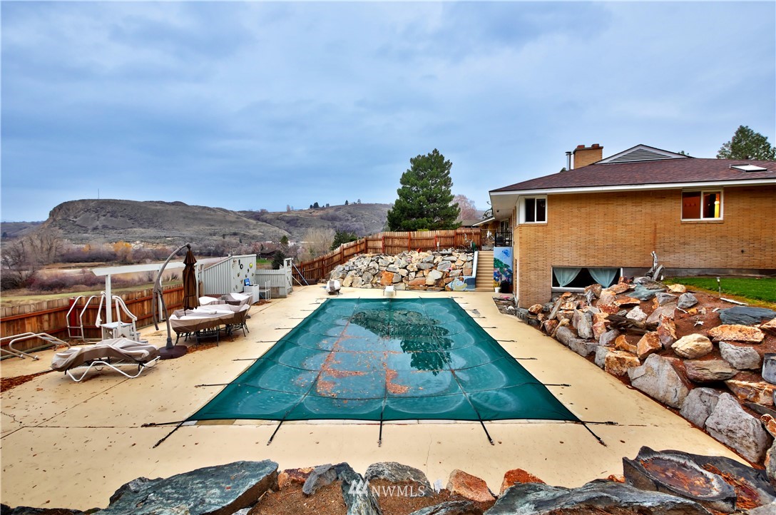736 West Ridge Drive Omak, WA 98841 - Photo 4 of 39 Gallery Image 4