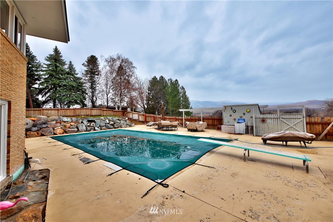 736 West Ridge Drive Omak, WA 98841 - Photo 5 of 39 Gallery Image 5