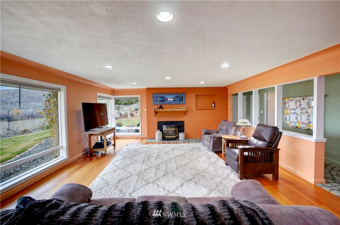 736 West Ridge Drive Omak, WA 98841 - Photo 9 of 39 Gallery Image 9