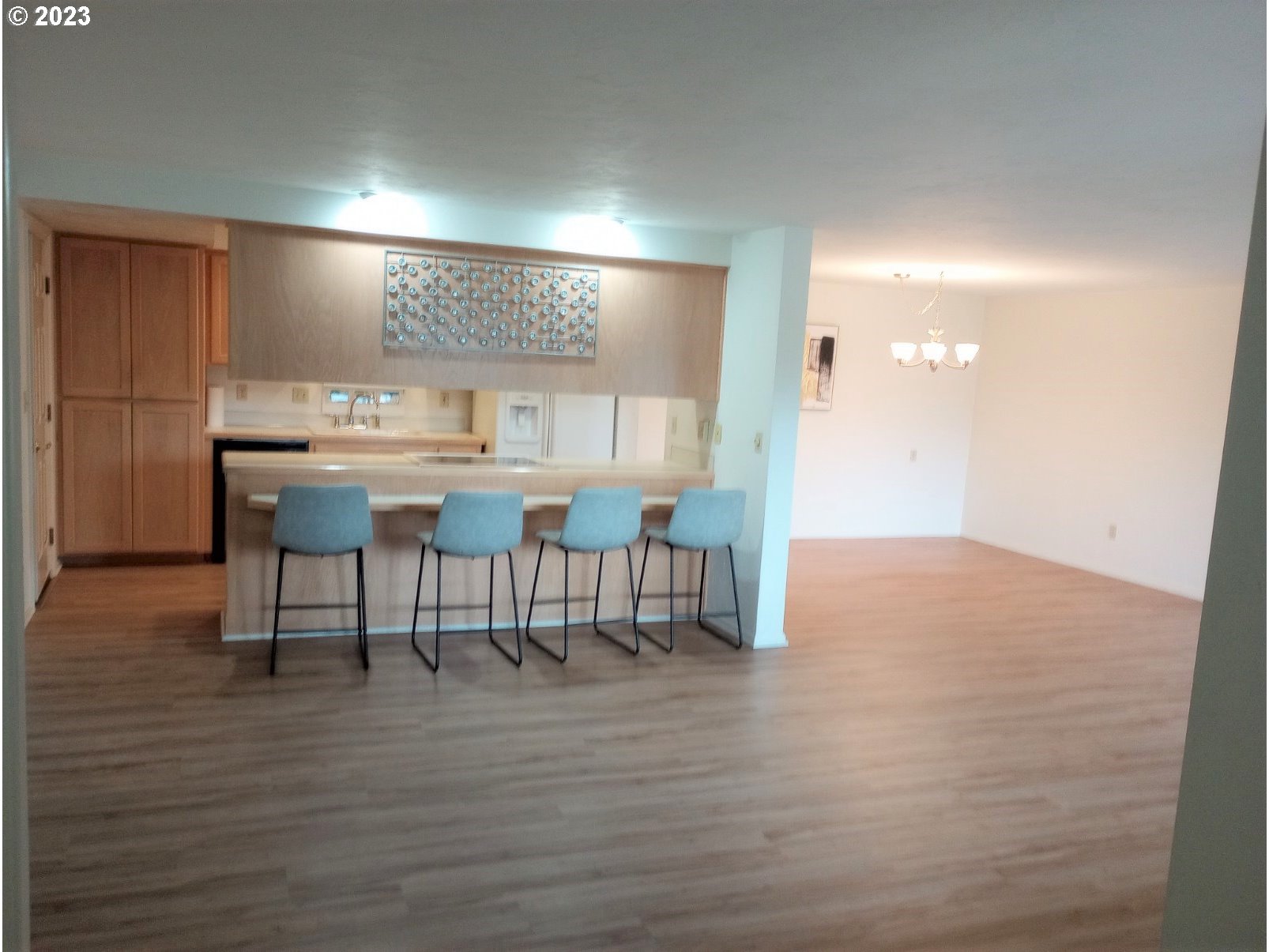 2215 Ridgeway Drive Eugene, OR 97401 - Photo 11 of 18 Gallery Image 11