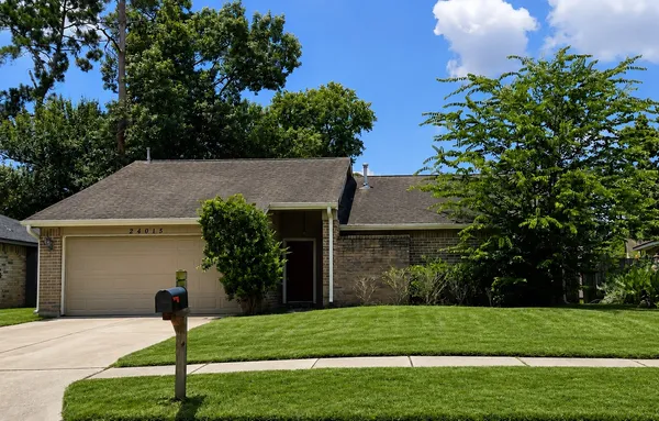 $1,725 | 24015 Farm Hill Drive, Spring, TX 77373
