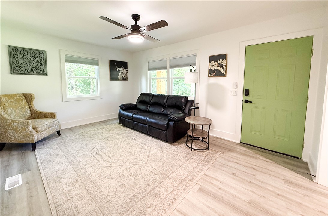 161 Panhead Road Walhalla, SC 29691 - Photo 12 of 39