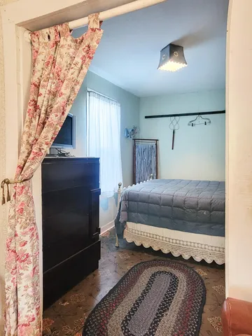 $199,000 | 325 Water Street, Iola, WI 54945